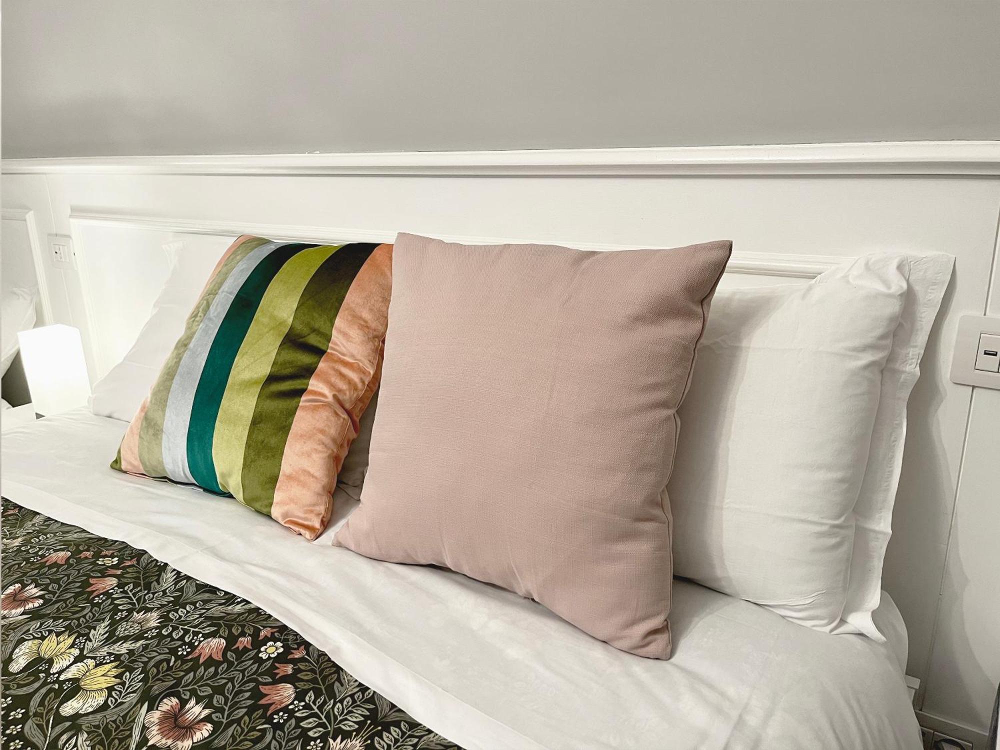 Monti49 Guesthouse Рим Экстерьер фото