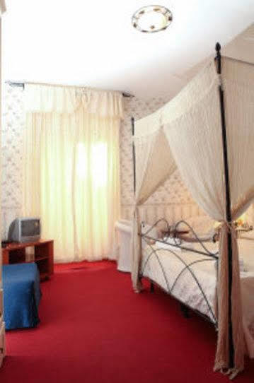 Monti49 Guesthouse Рим Экстерьер фото