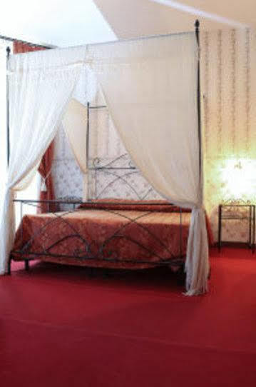 Monti49 Guesthouse Рим Экстерьер фото