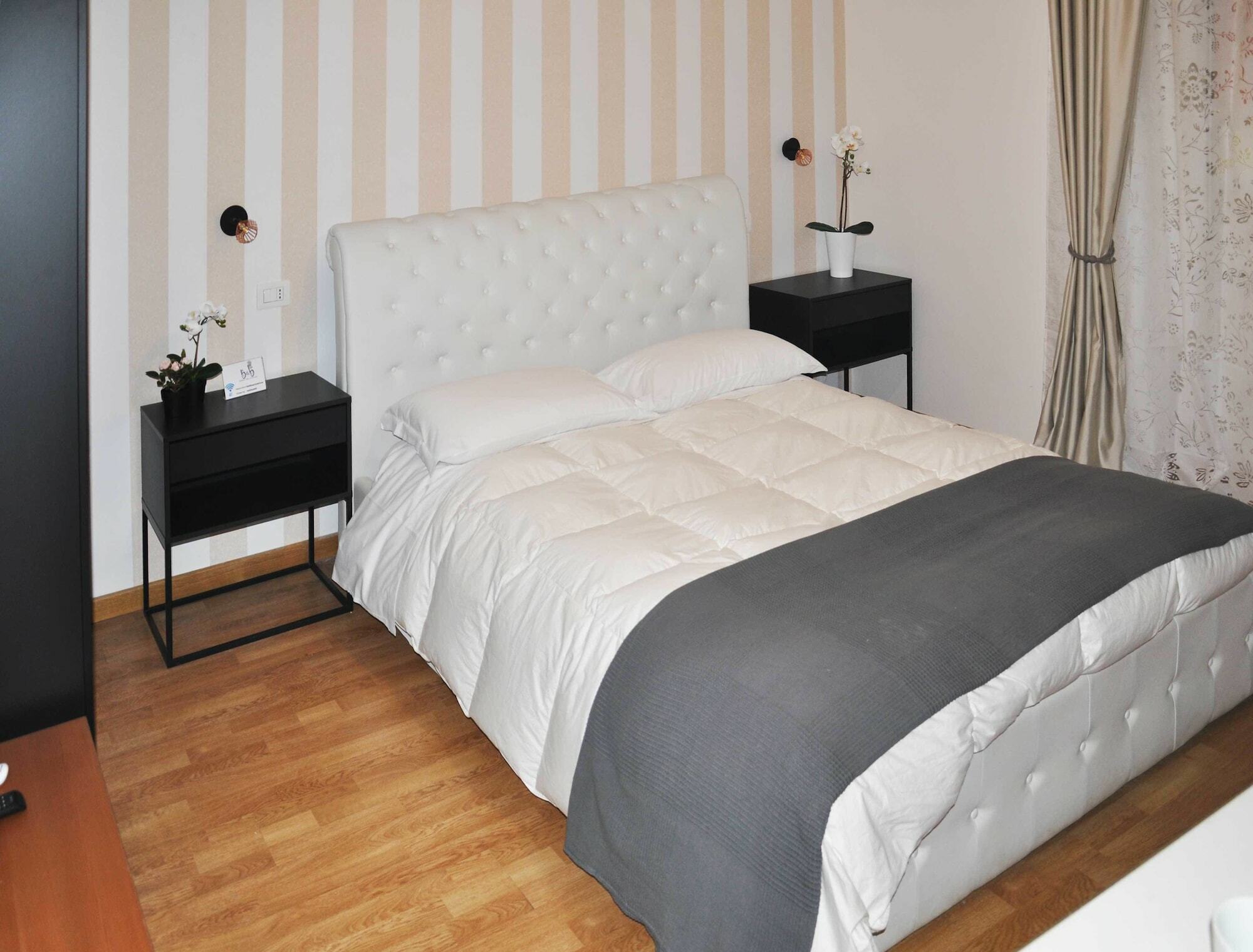 Monti49 Guesthouse Рим Экстерьер фото